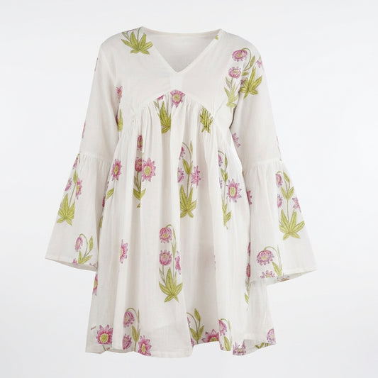 Sukienka z Kwiatowym Wzorem – Biała – Lekka Tkanina – Damska